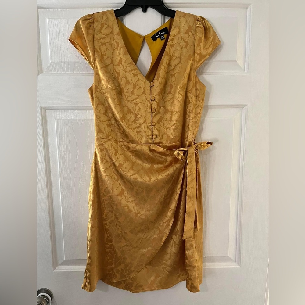 EUC Lulu’s gold brocade wrap dress